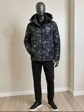 MOOSE KNUCKLES
Black Rock 2 Down Jacket In Nebula Print